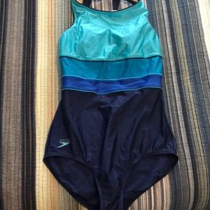 Speedo One-Piece Swimsuit in Sz 14
